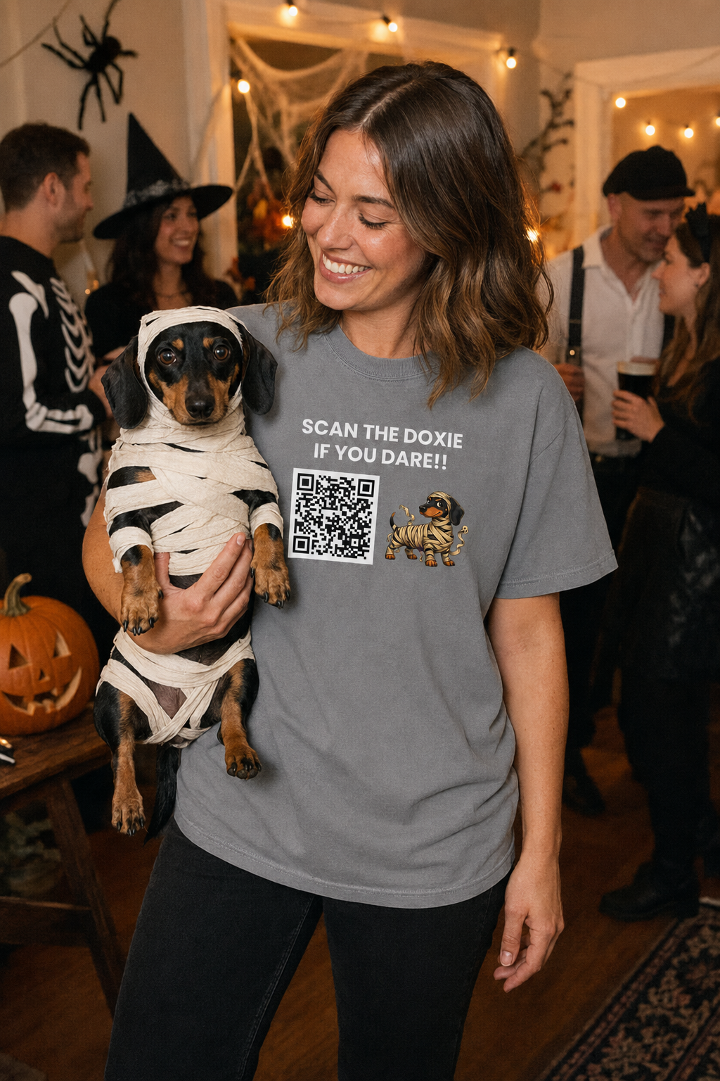 SCAN THE DOIXE IF YOU DARE! 🍬👻 Halloween QR Code T-Shirt