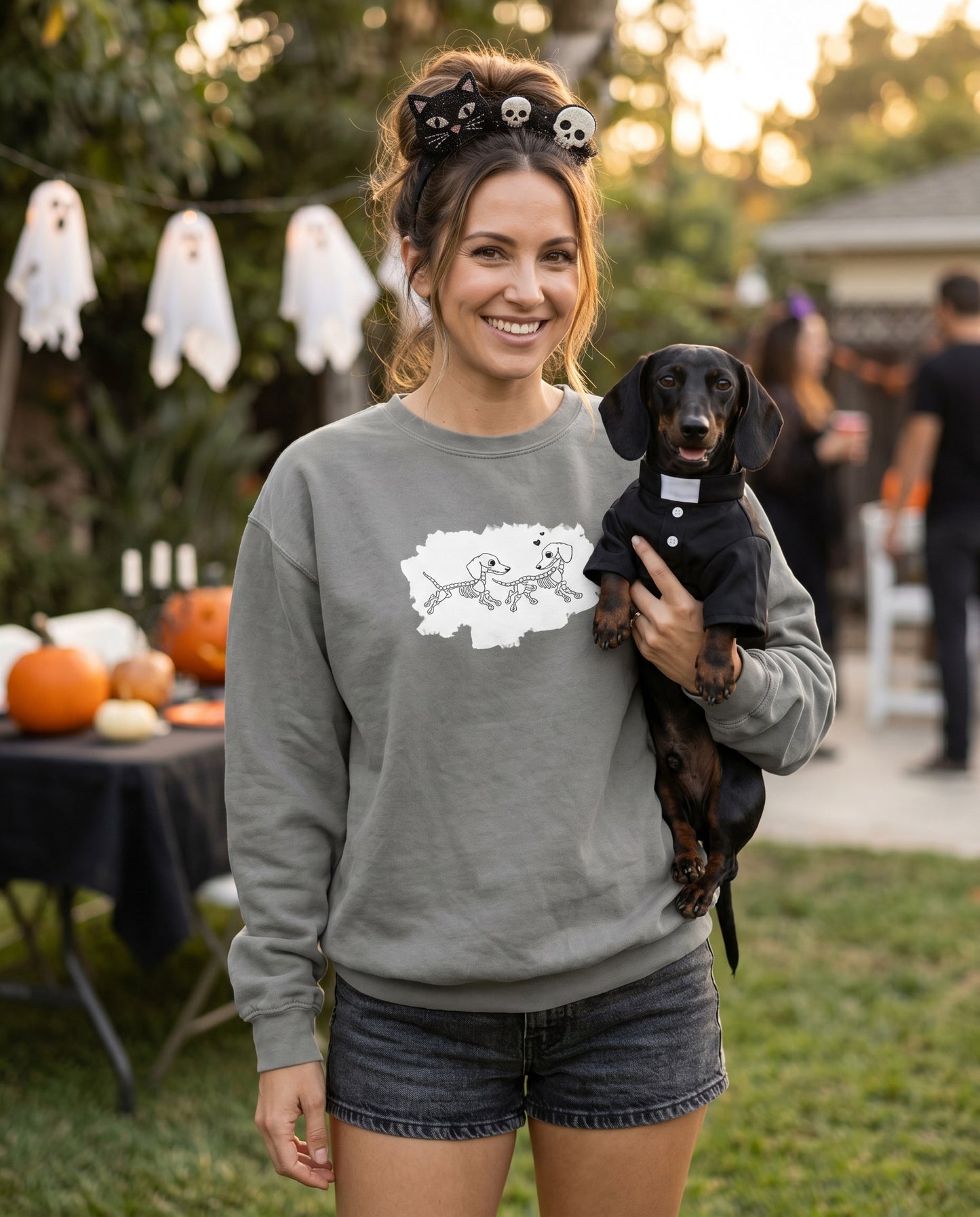 Scan For Some Bone-A-Fide DOXIE LOVE 😍🎃 Funny Halloween QR Code Sweatshirt