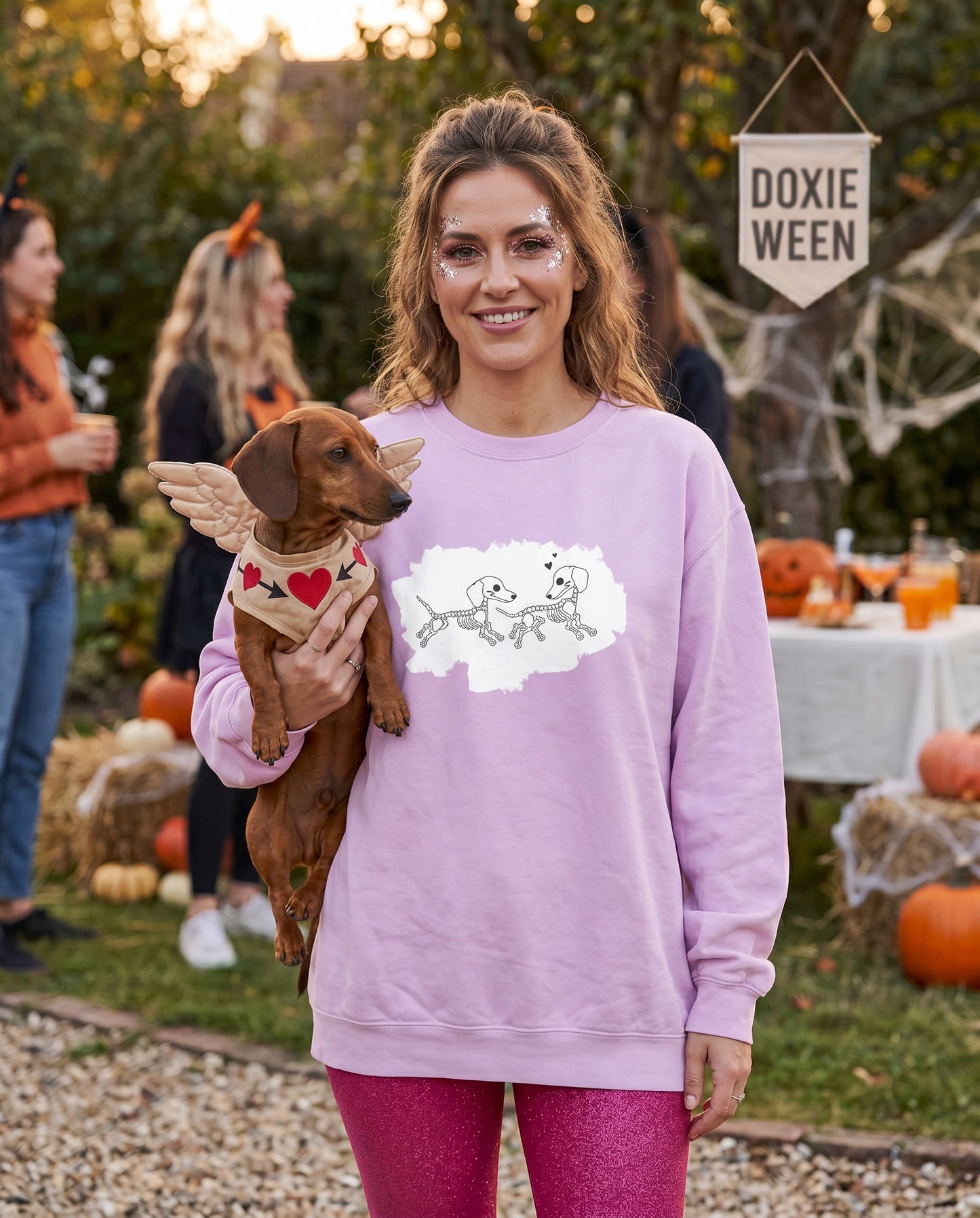 Scan For Some Bone-A-Fide DOXIE LOVE 😍🎃 Funny Halloween QR Code Sweatshirt