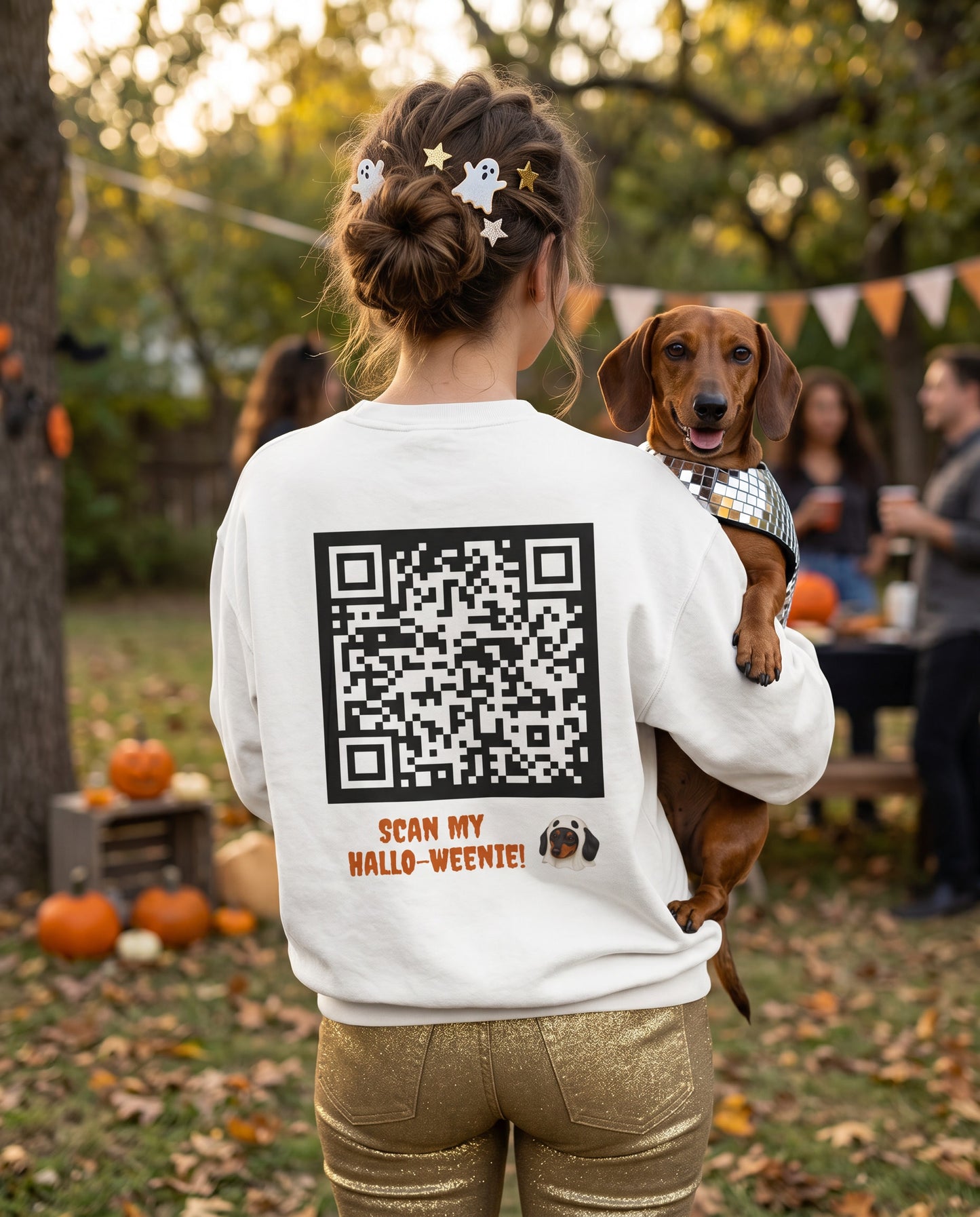 Scan My Hallo- Weenie! Doxie Love 😍🐾 Halloween QR Code Sweatshirt