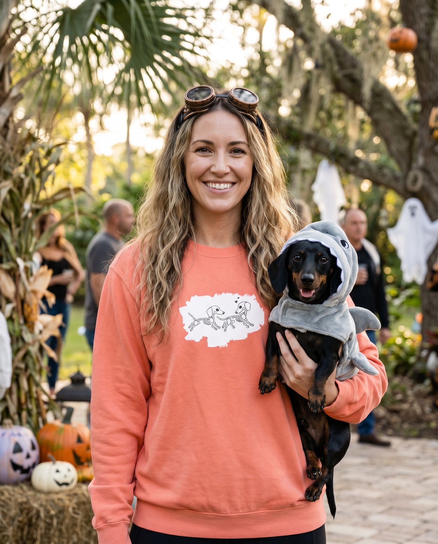 Scan For Some Bone-A-Fide DOXIE LOVE 😍🎃 Funny Halloween QR Code Sweatshirt