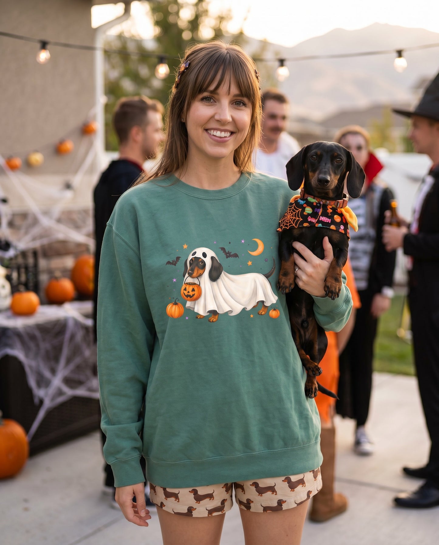 Scan My Hallo- Weenie! Doxie Love 😍🐾 Halloween QR Code Sweatshirt