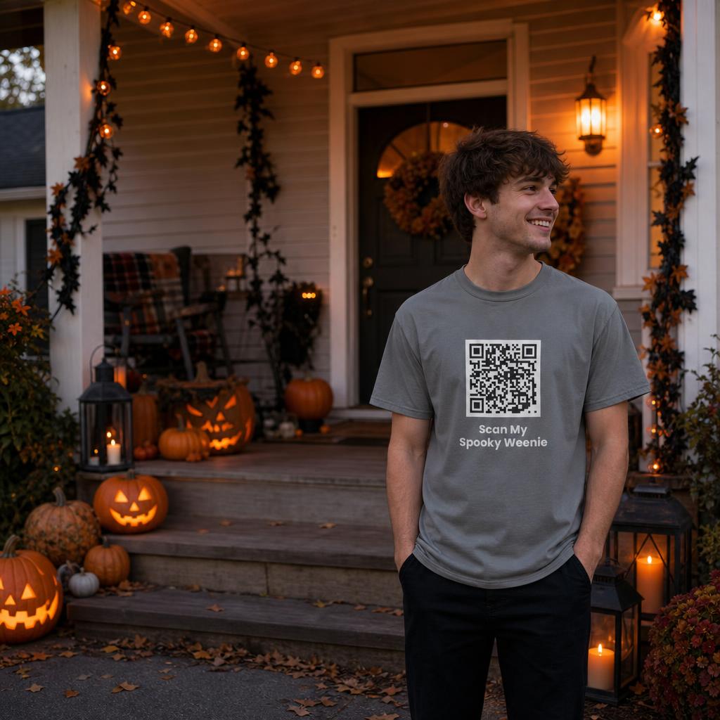 SCAN MY SPOOKY - WEENIE! 👻 Halloween QR Code T-Shirt